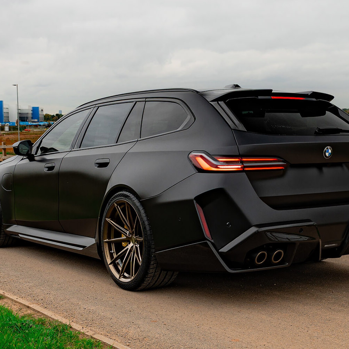 BMW M5 Touring Vossen HFX2 Satin Bronze