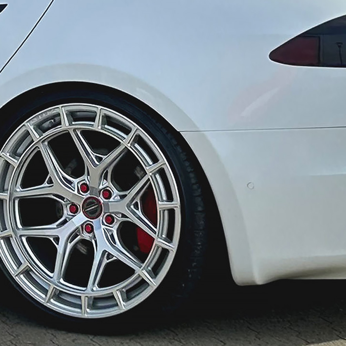 Tesla S Vossen HFX-1 Silver Polished